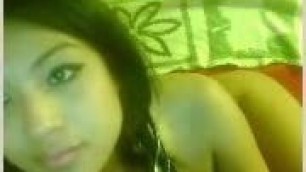 Sexy Thai girl naked on webcam