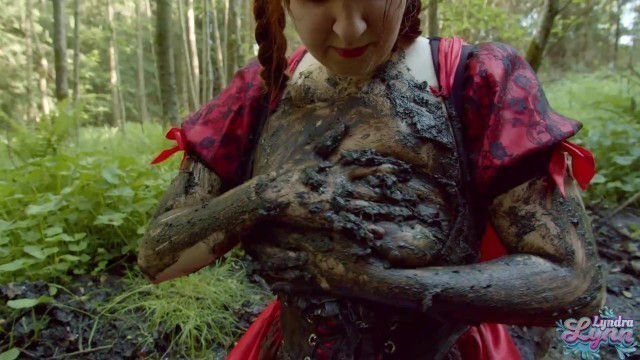 Red Riding Hood in Forest Mud Trailer